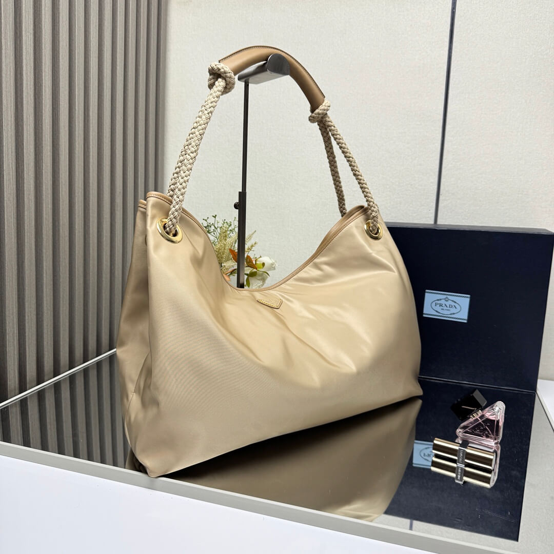 Prada Mariner large Re-Nylon