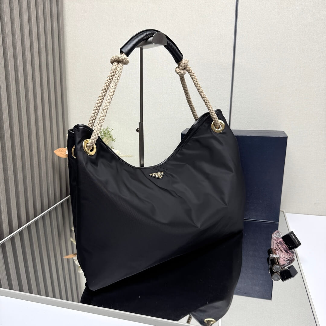 Prada Mariner large Re-Nylon