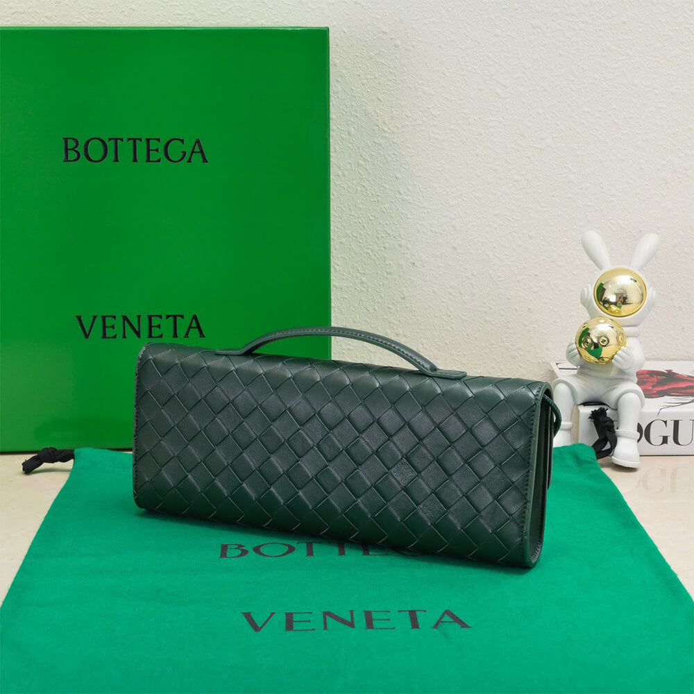 Bottega Veneta Andiamo Clutch