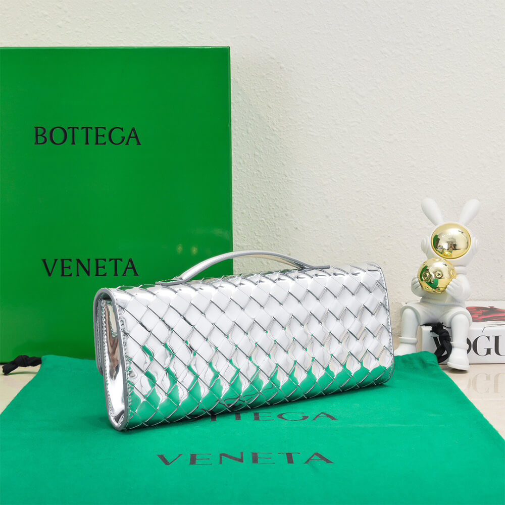 Bottega Veneta Andiamo Clutch
