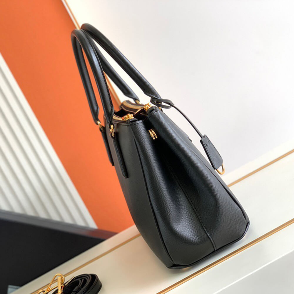 Medium Prada Galleria Saffiano