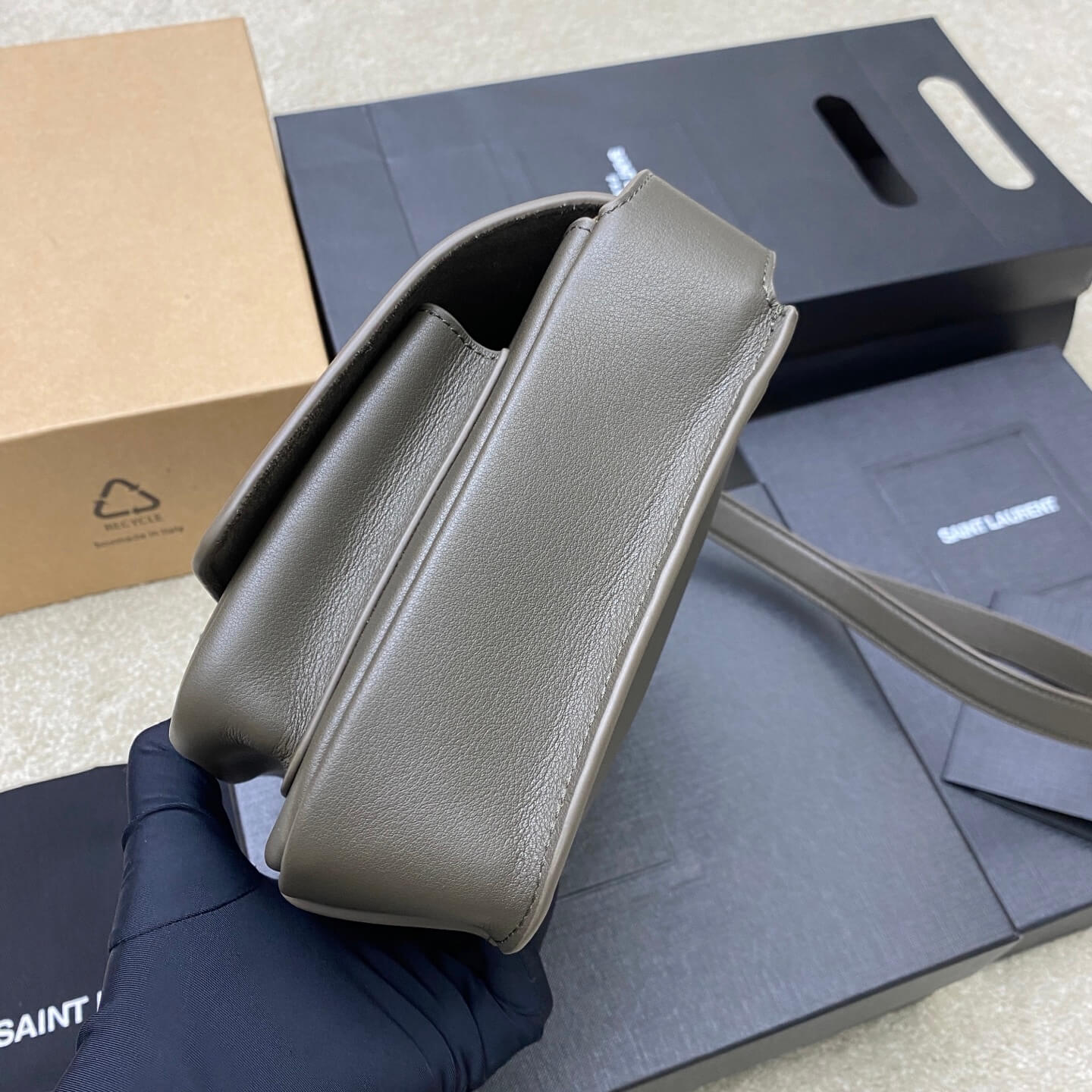 YSL niki besace leather handbag(high-end grade)