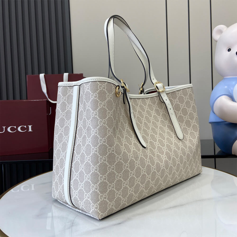 Gucci Emblem Large