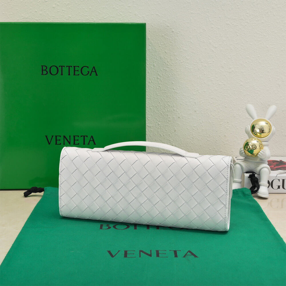 Bottega Veneta Andiamo Clutch