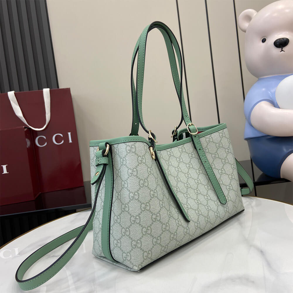 Gucci Emblem Medium
