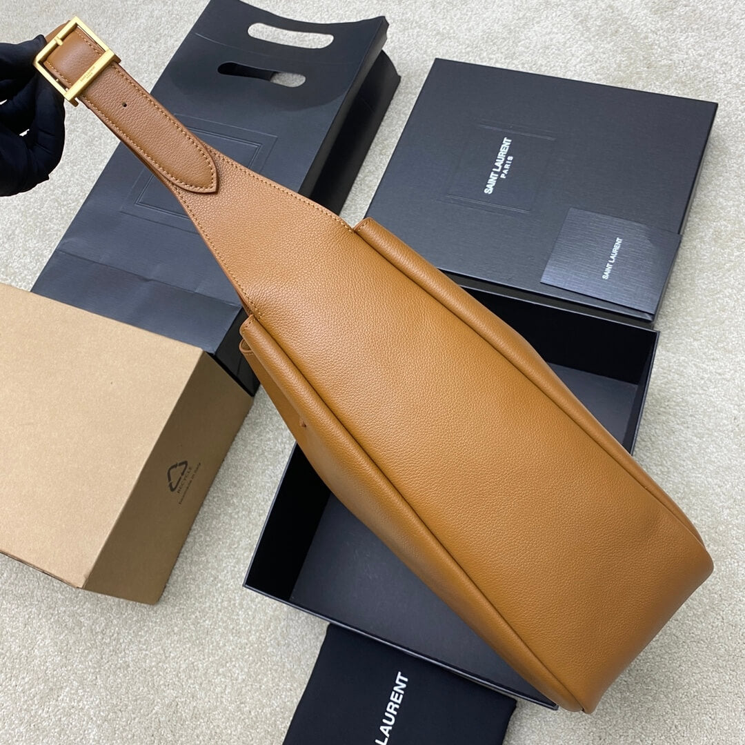 Ysl Le 5 À 7 Large