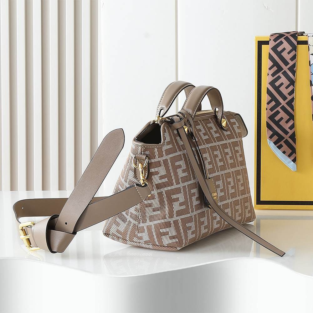 Fendi By The Way Selleria Medium