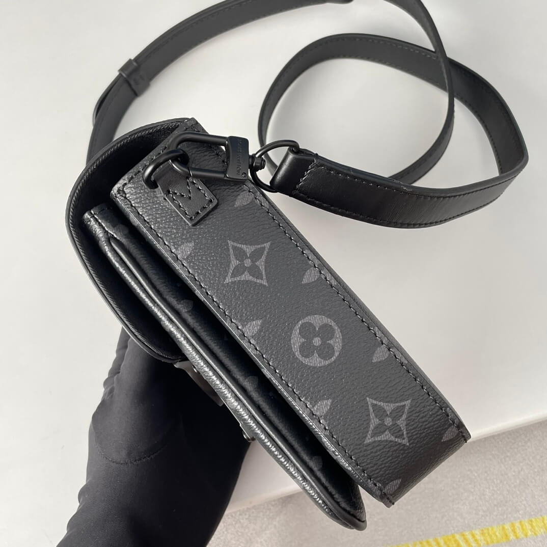 Louis Vuitton S-Lock Vertical