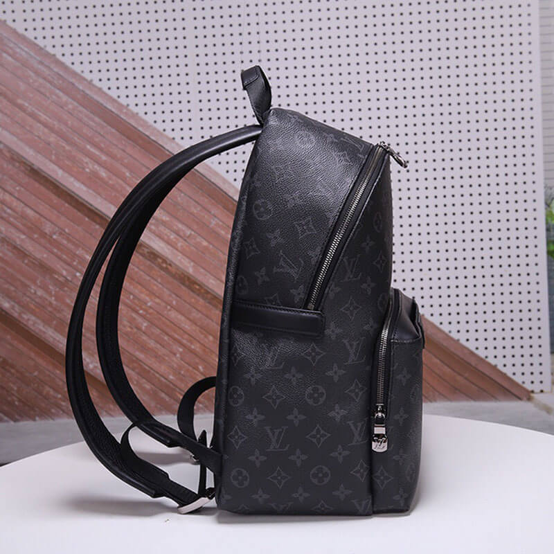 Louis Vuitton Discovery