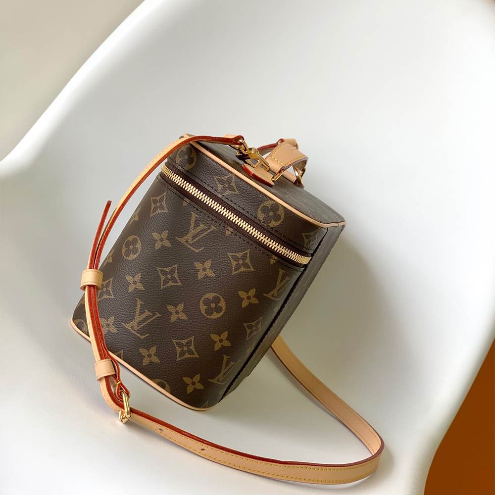 Louis Vuitton Nice BB