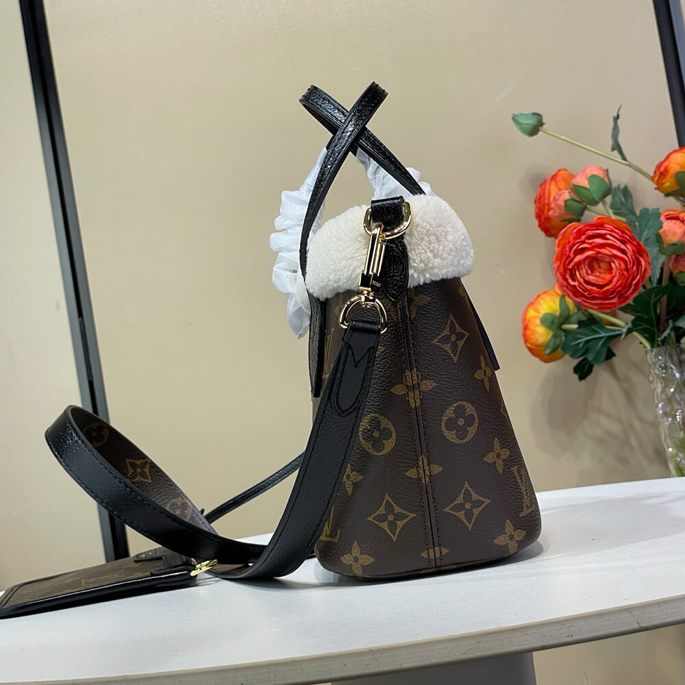 Louis Vuitton Neverfull Bandouliere Inside Out BB