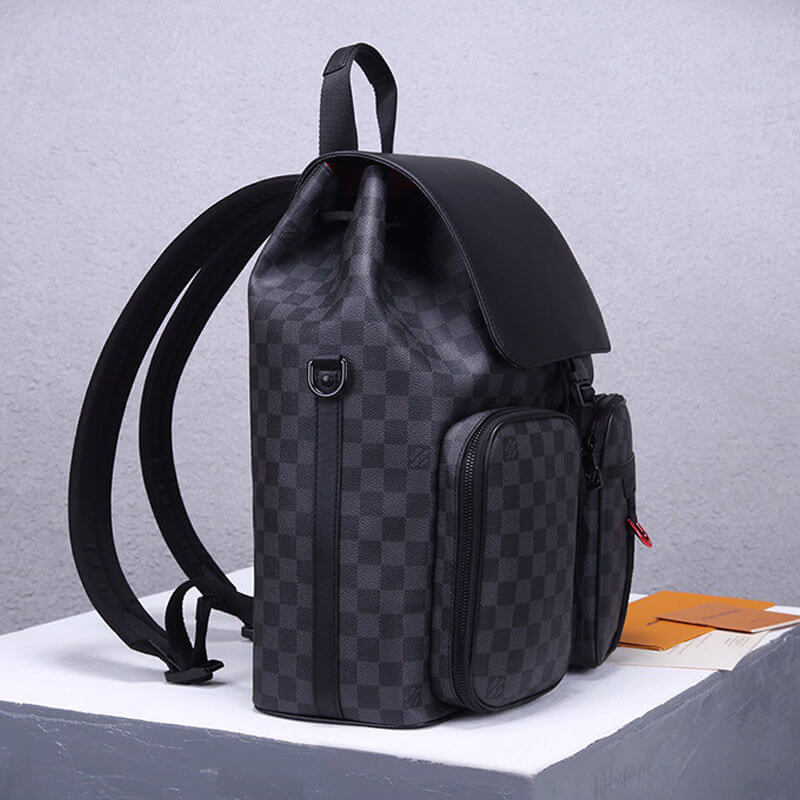 Louis Vuitton Utility