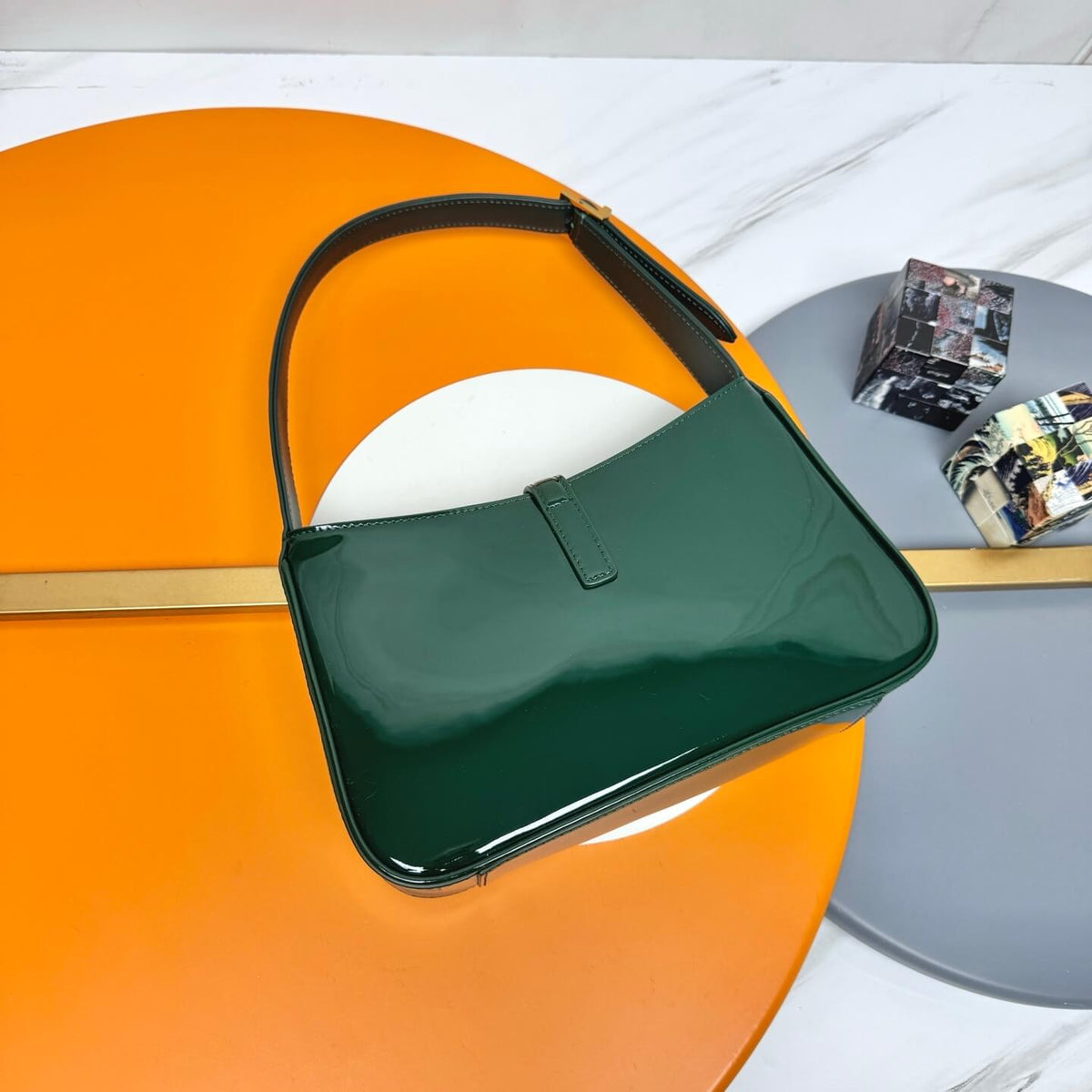 Ysl Le 5 à 7 In Patent Hobo