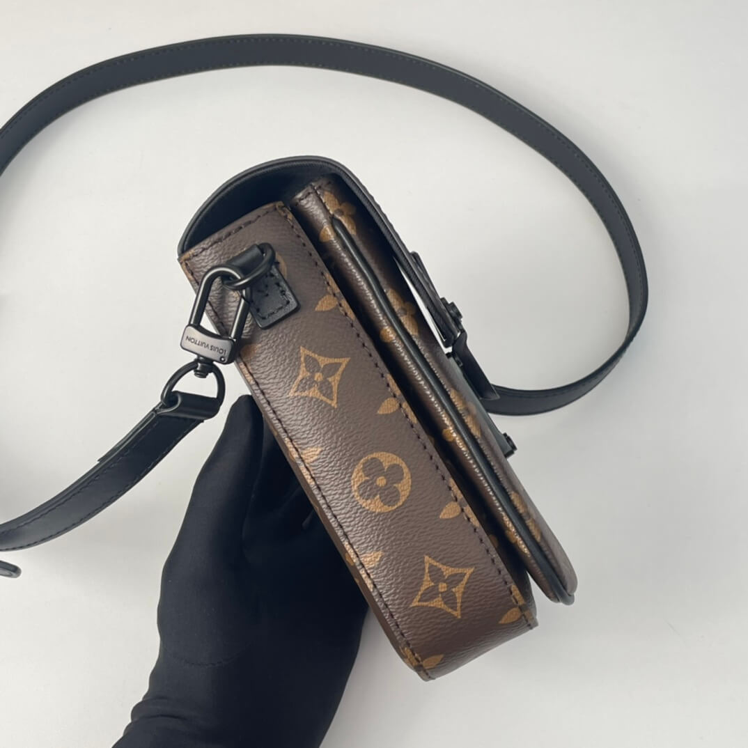 Louis Vuitton S-Lock Vertical