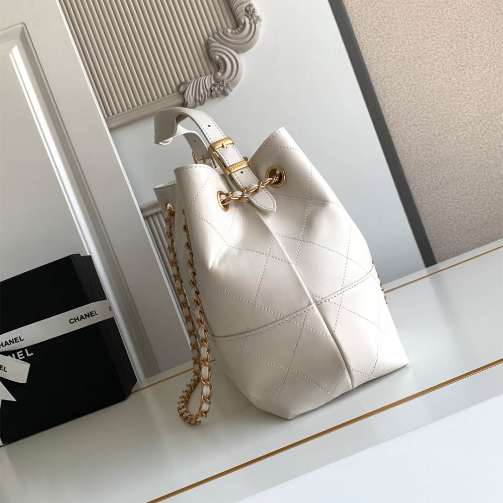 CHANEL Small Shopping Bag(high-end grade)