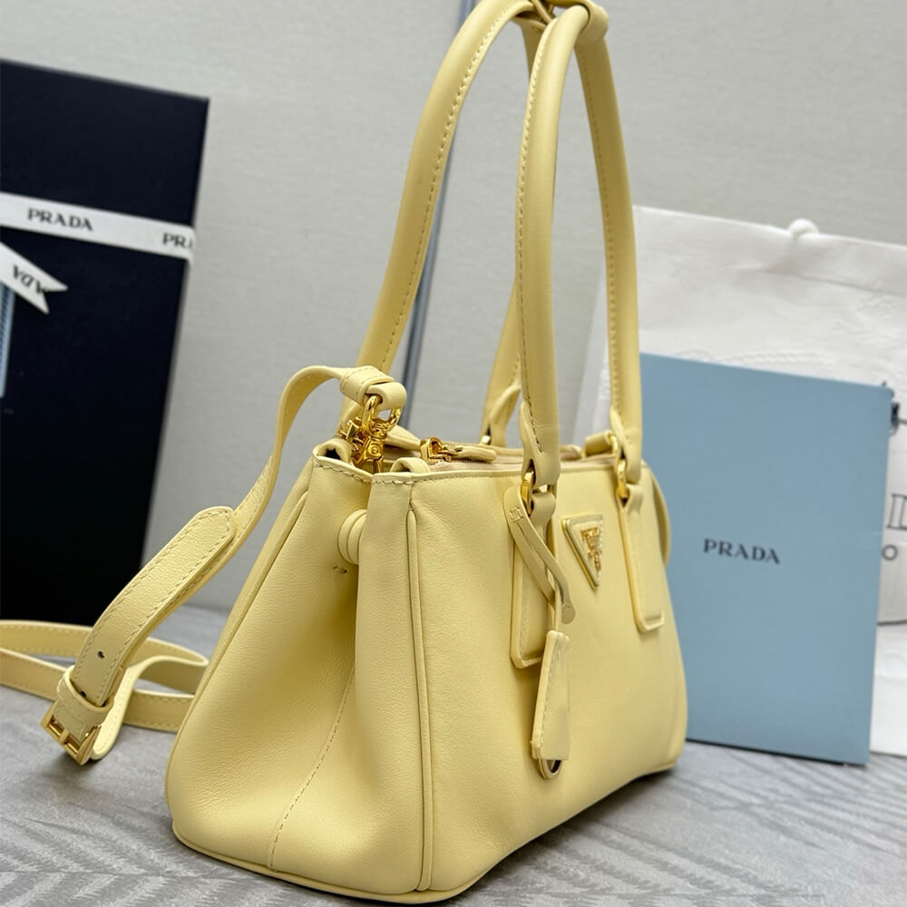 Prada Galleria Medium