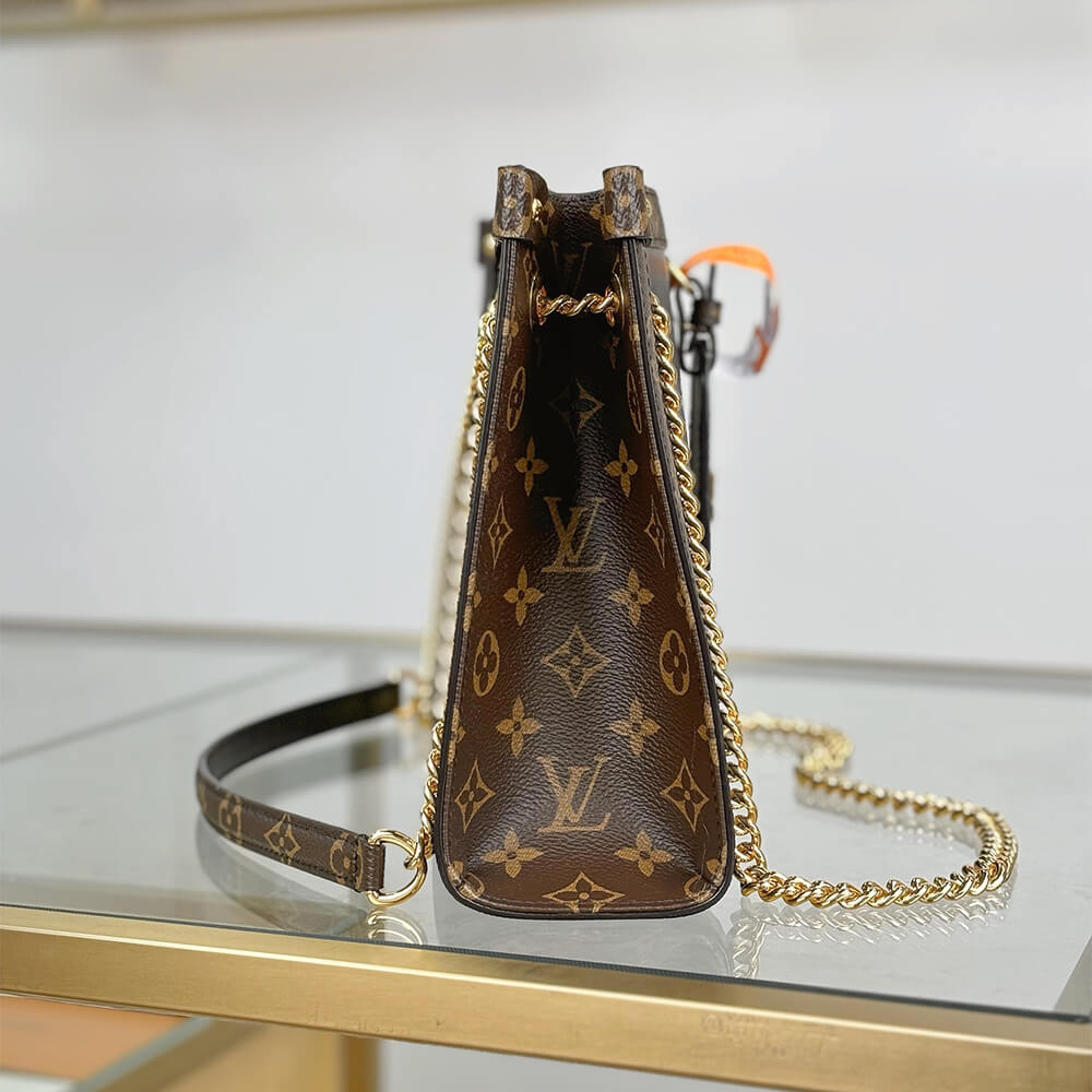 Louis Vuitton Nova PM