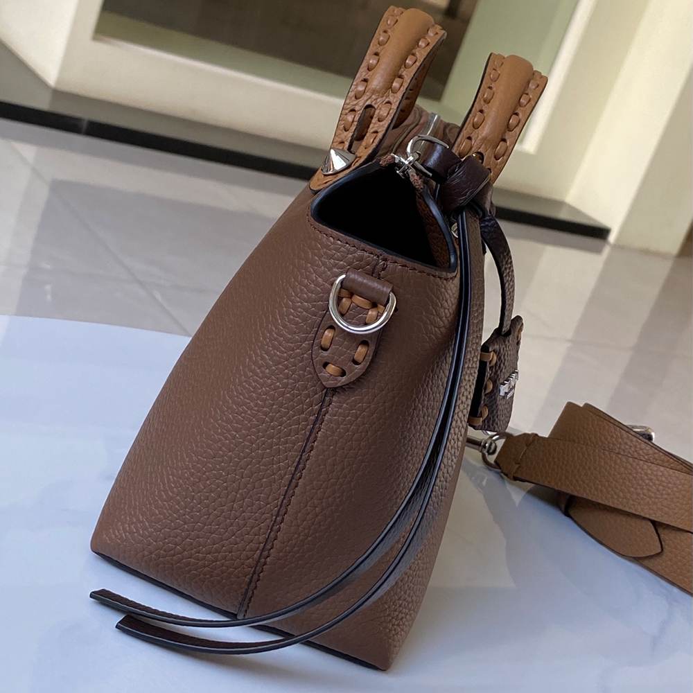 Fendi By The Way Selleria Medium