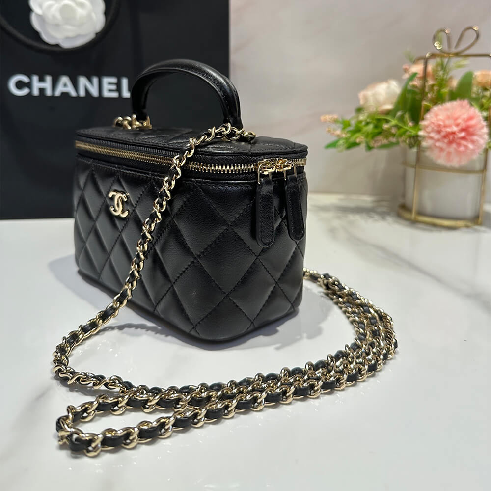 Chanel Long Vanity