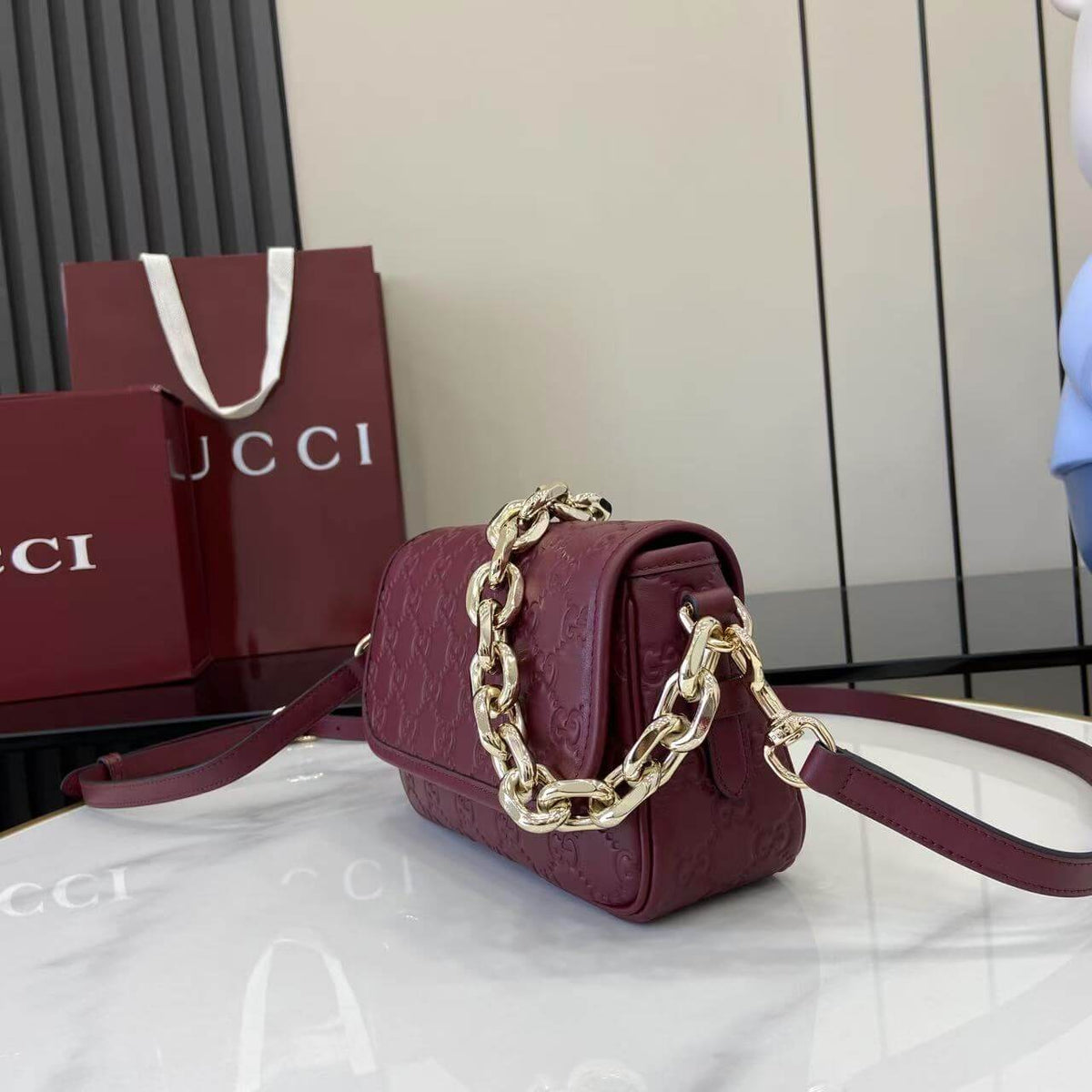 Gucci Emblem Small