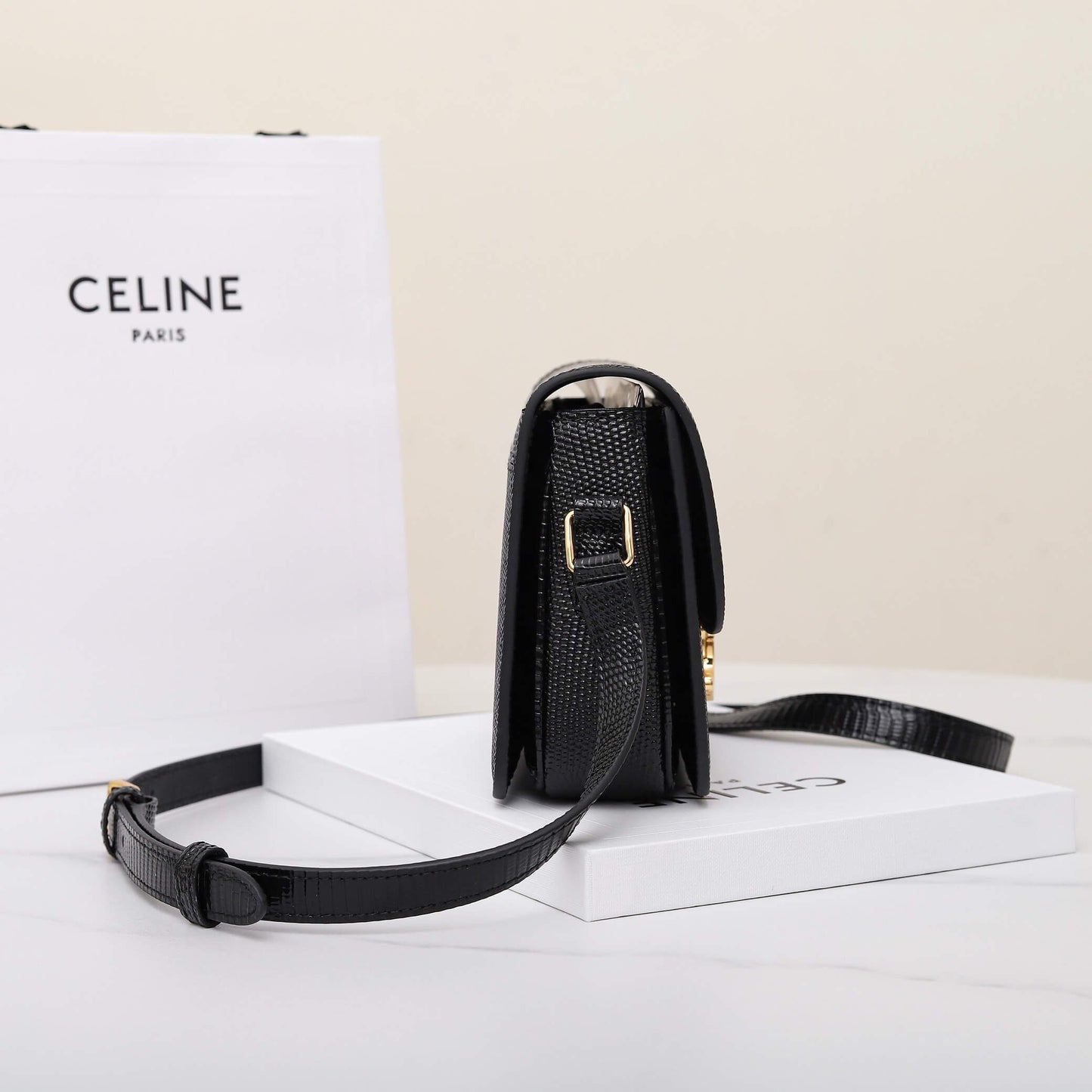 CELINE TEEN TRIOMPHE lizard pattern handbag(HIGH-END GRADE)