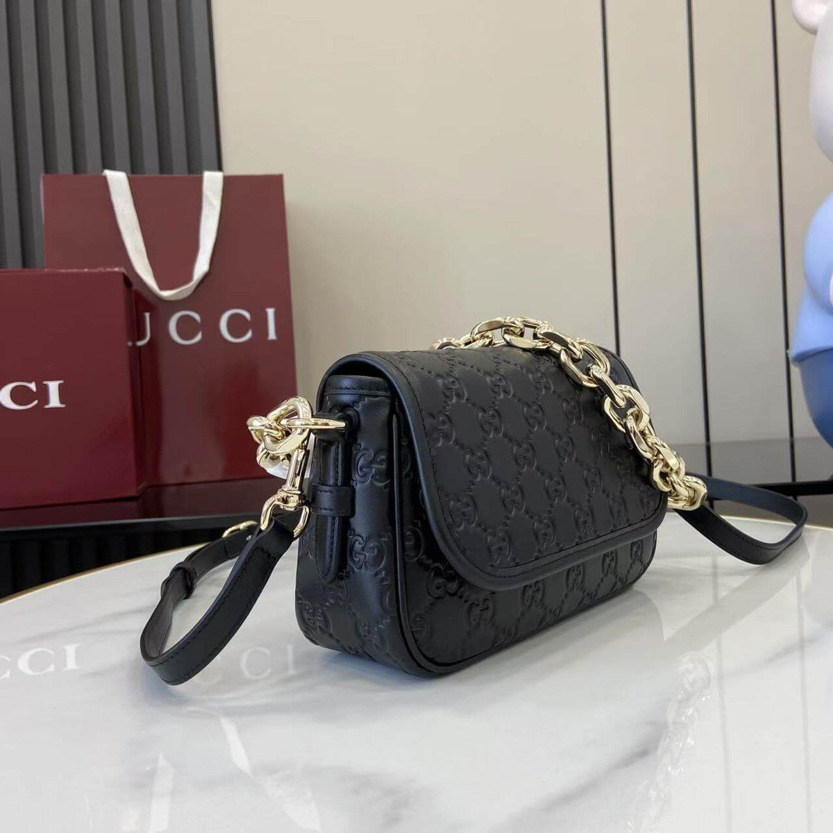 Gucci Emblem Small