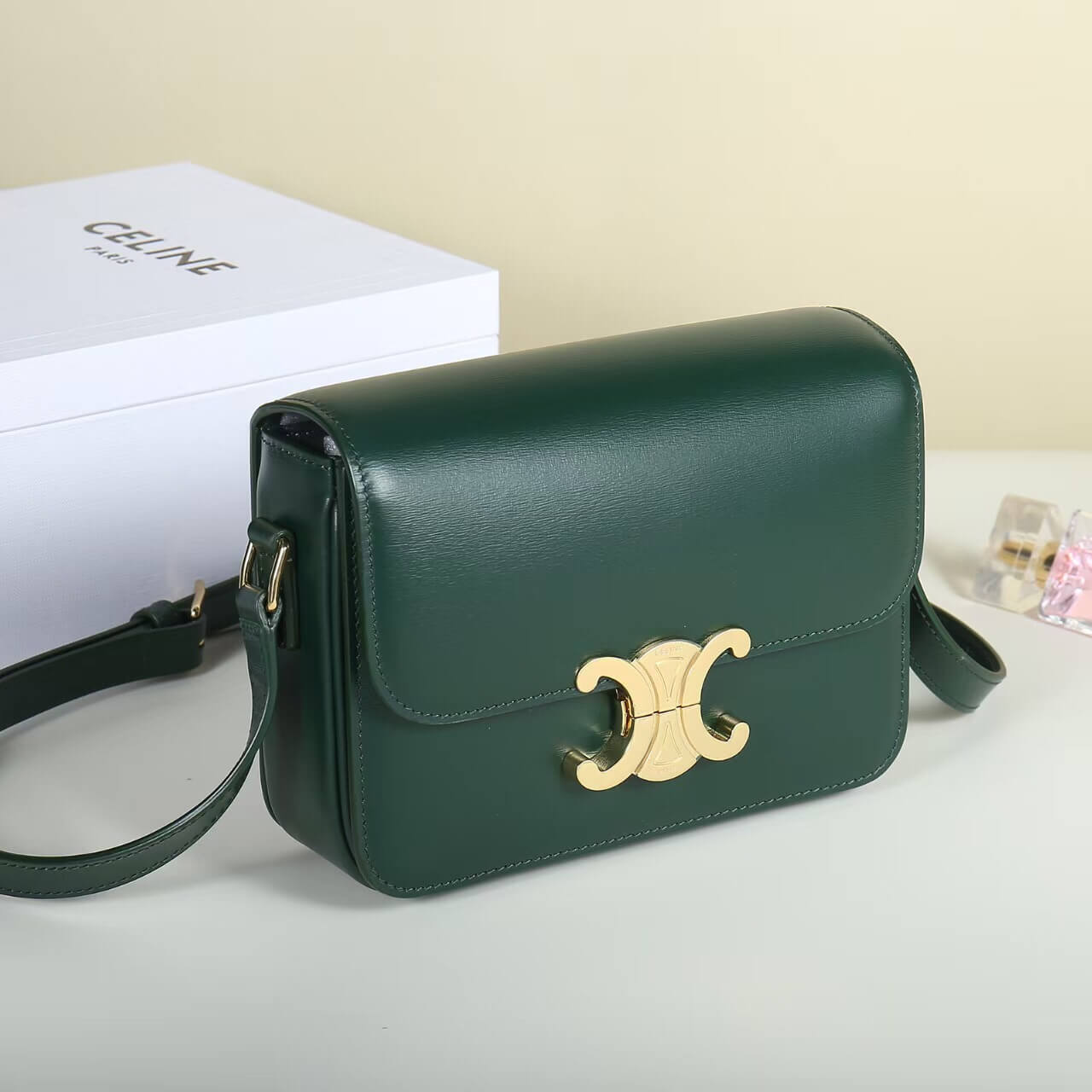 CELINE TEEN TRIOMPHE handbag(HIGH-END GRADE)