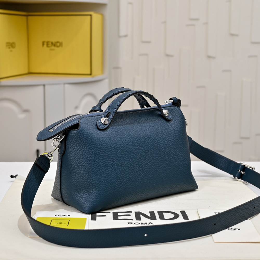 Fendi By The Way Selleria Medium