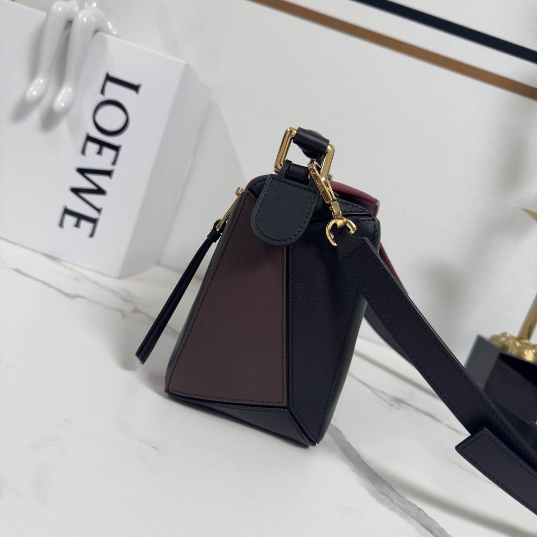 Loewe Small Puzzle