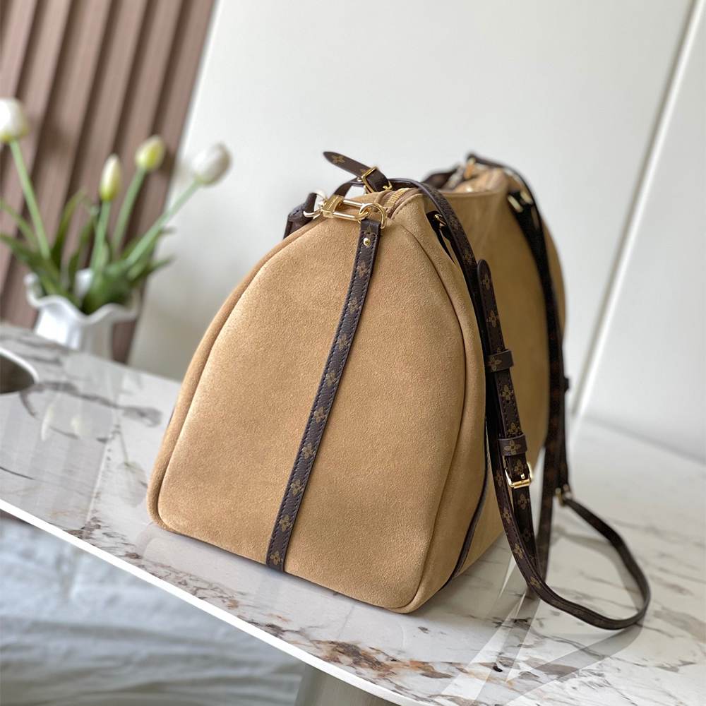 Louis Vuitton Express GM