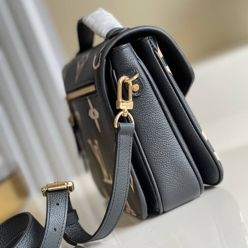 Louis Vuitton Pochette Métis