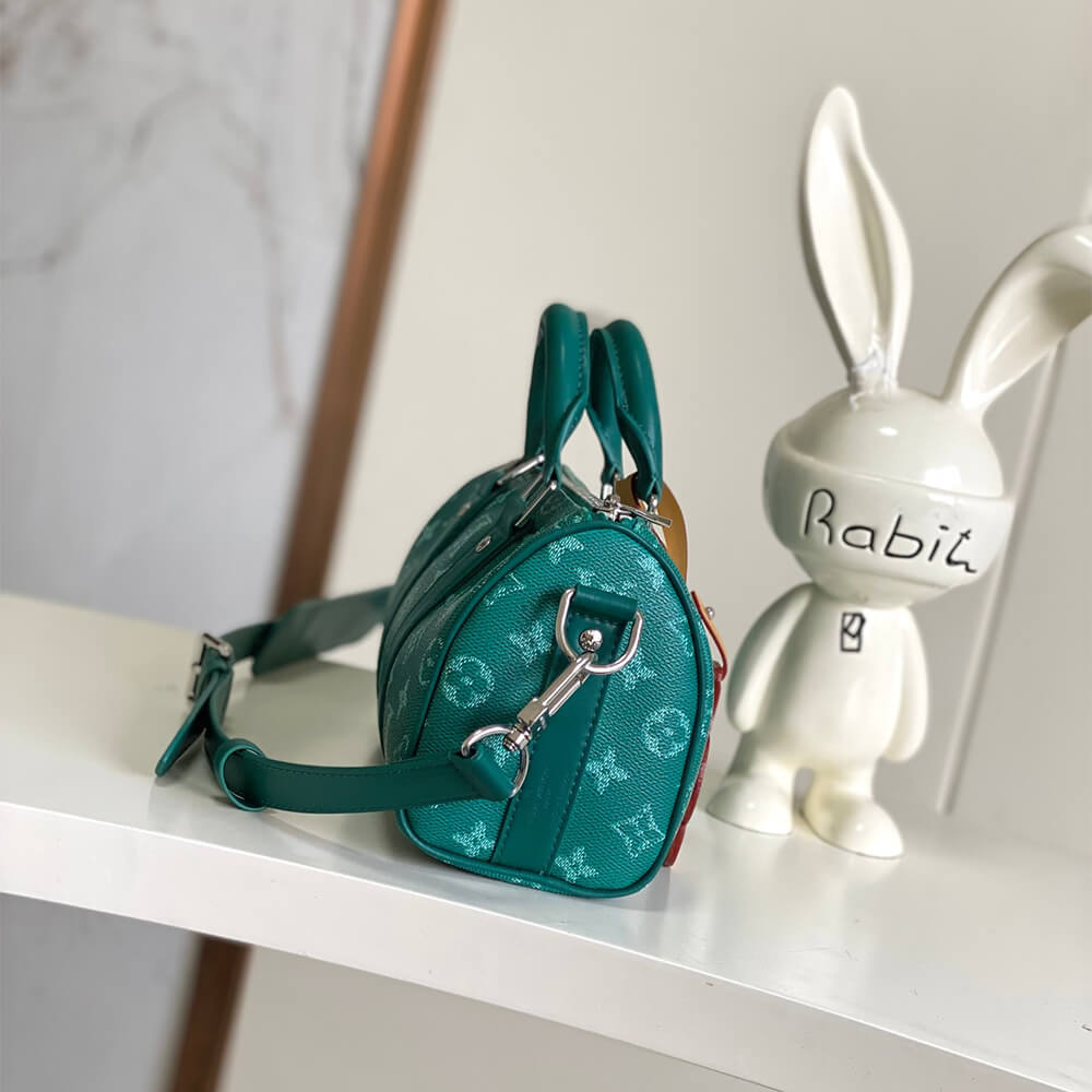 Louis Vuitton Keepall Bandoulière 25