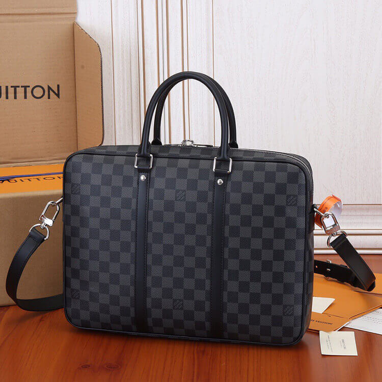 Louis Vuitton Voyage PM