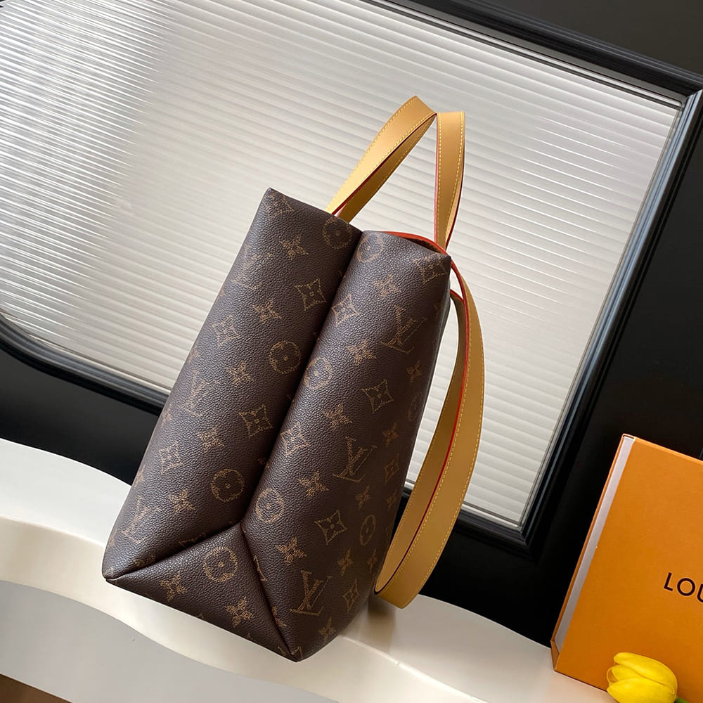 Louis Vuitton Shopper Tote MM