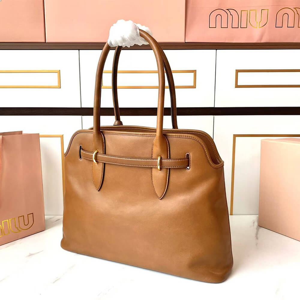 MiuMiu Medium Aventure Nappa