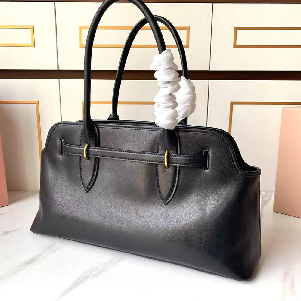MiuMiu Large Aventure Nappa