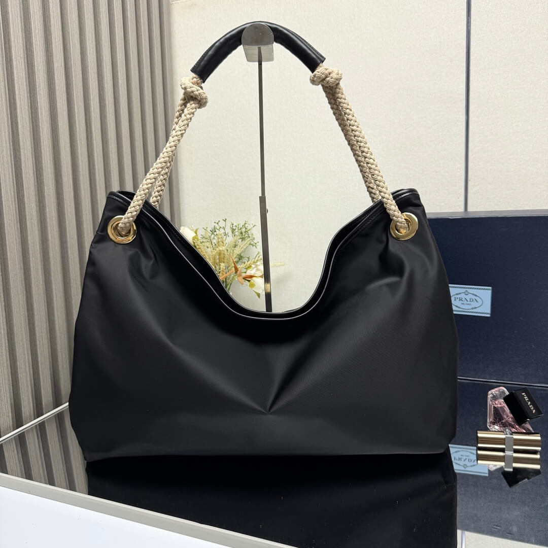 Prada Mariner large Re-Nylon