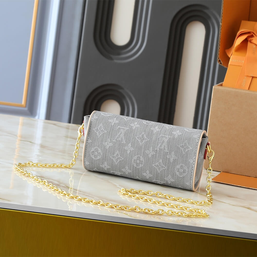 Louis Vuitton Pochette Camille