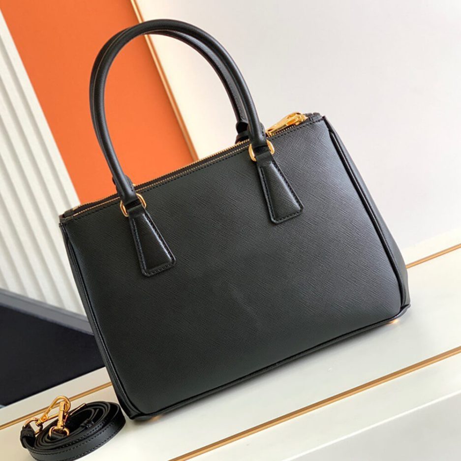 Medium Prada Galleria Saffiano