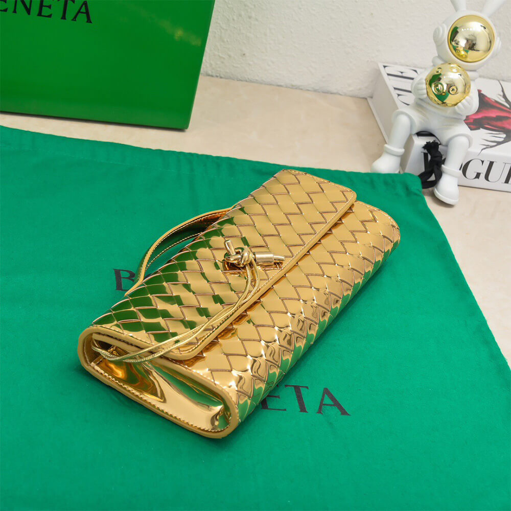 Bottega Veneta Andiamo Clutch