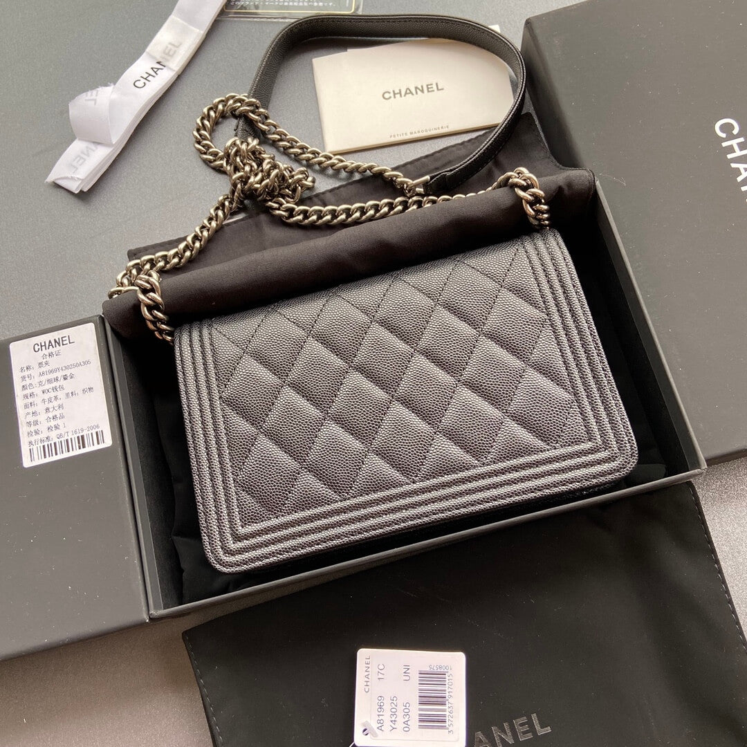 Chanel Boy Wallet On Chain