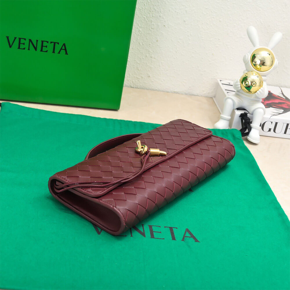 Bottega Veneta Andiamo Clutch