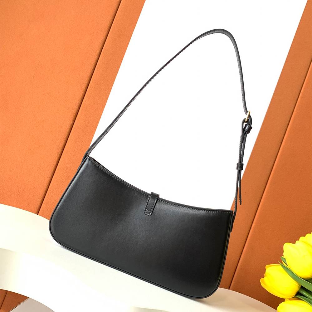 CELINE TINA SHOULDER BAG IN Triomphe canvas