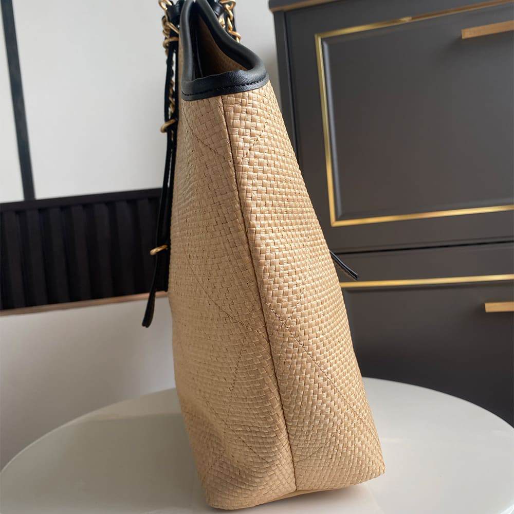 Chanel Maxi Shopping