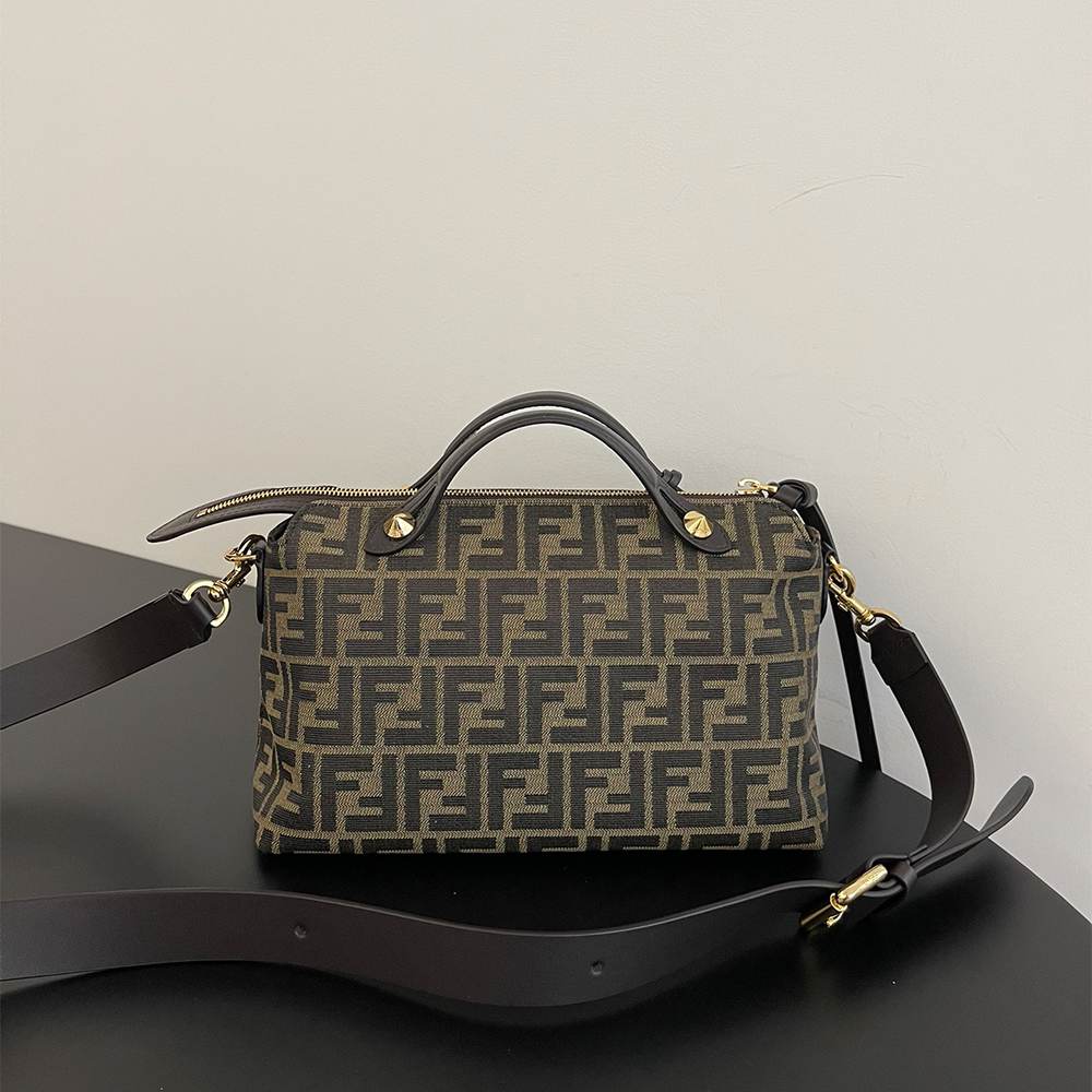 Fendi By The Way Selleria Medium