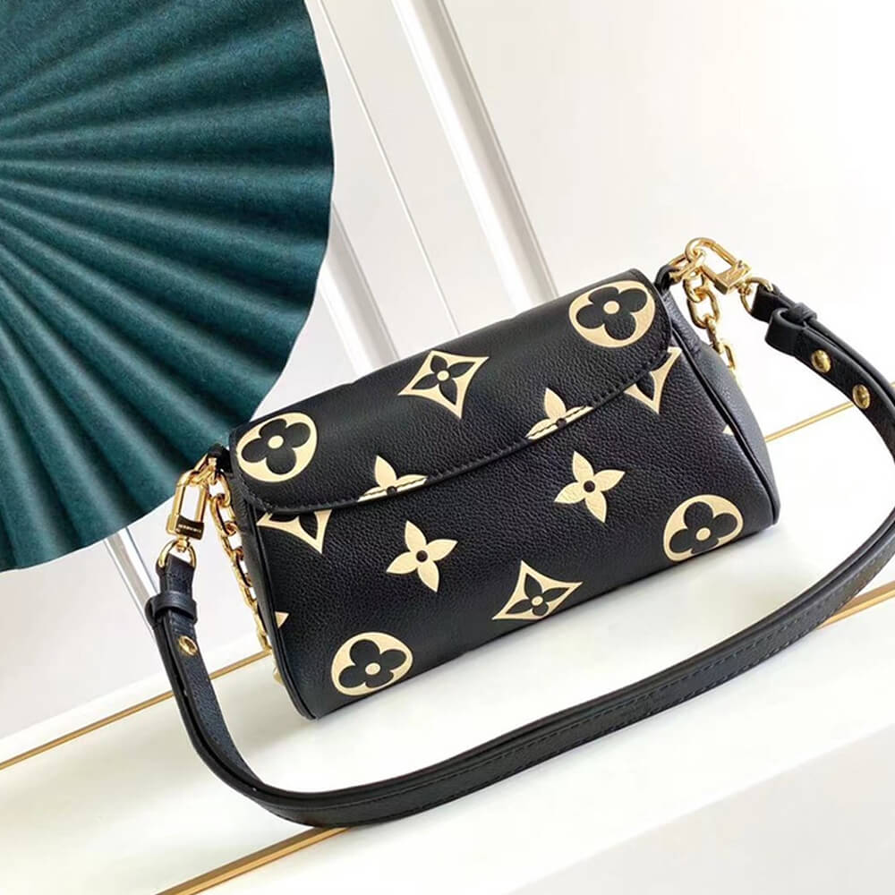Louis Vuitton Favorite