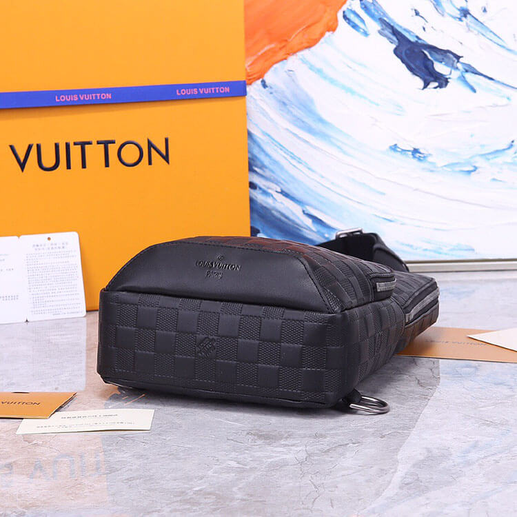 Louis Vuitton Avenue Sling