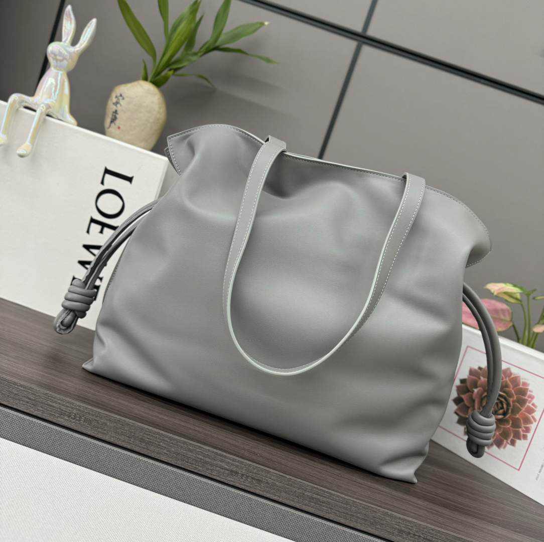 Loewe Large Flamenco