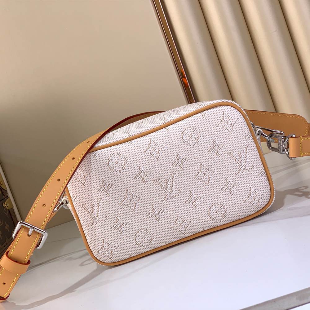 Louis Vuitton Trocadéro Wearable Wallet