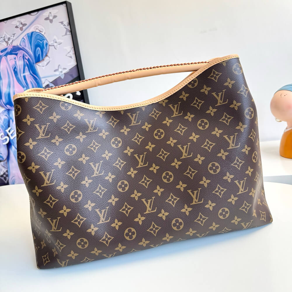Louis Vuitton Again